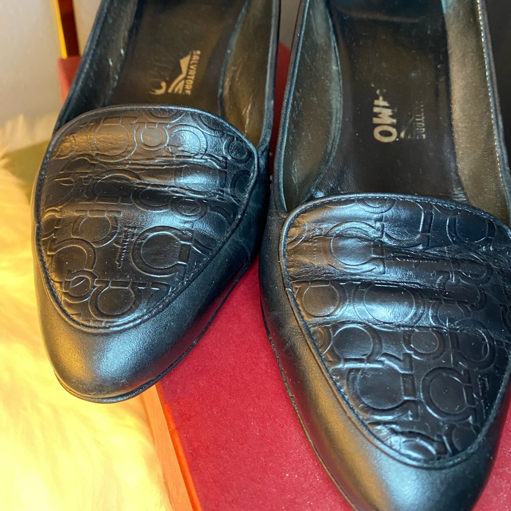SALVATORE FERRAGAMO Black Shoes